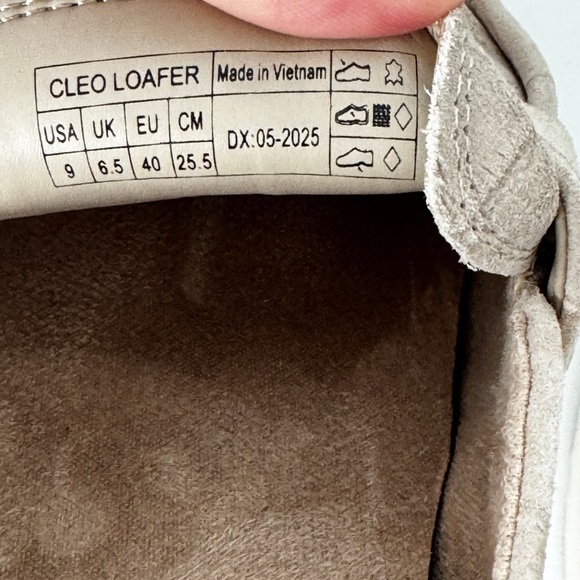 Vionic Cleo Loafer Size 9 Women’s Beige Leather Loafers - EUC - Picture 8 of 8